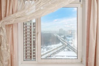 2-комн.кв., 73 м², этаж 24