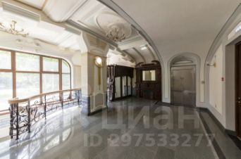 3-комн.кв., 100 м², этаж 2