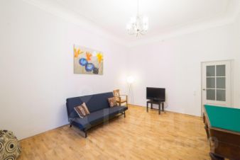 2-комн.кв., 67 м², этаж 3