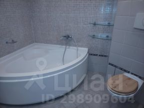 2-комн.кв., 80 м², этаж 4