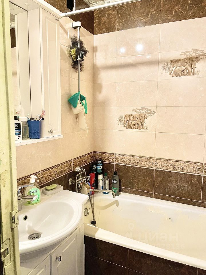 Купить трехкомнатную квартиру 63.5м² Малая Балканская ул., 42К1, Санкт ...