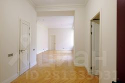 2-комн.апарт., 76 м², этаж 2