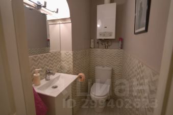 2-комн.кв., 65 м², этаж 2