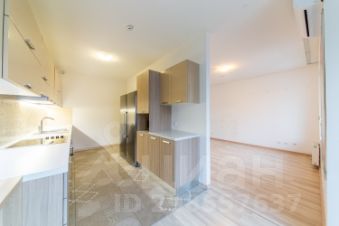 3-комн.кв., 85 м², этаж 9