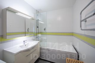 4-комн.кв., 144 м², этаж 3