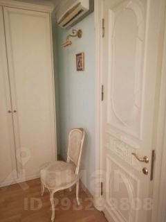 4-комн.кв., 140 м², этаж 3