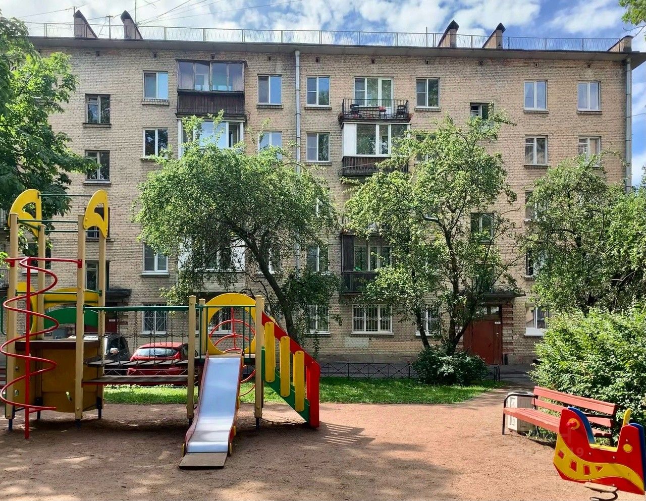 Купить квартиру на проспекте Новочеркасский дом 21 в Санкт-Петербурге,  продажа жилой недвижимости на Циан. Найдено 2 объявления