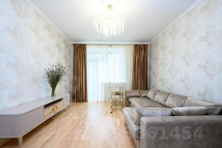 2-комн.кв., 90 м², этаж 3