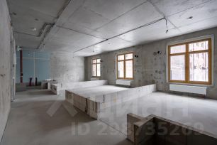 2-комн.кв., 72 м², этаж 2