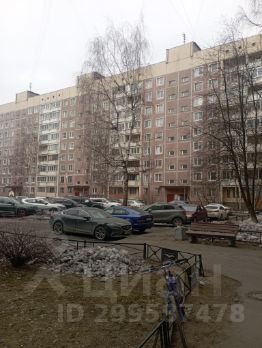 4-комн.кв., 74 м², этаж 1