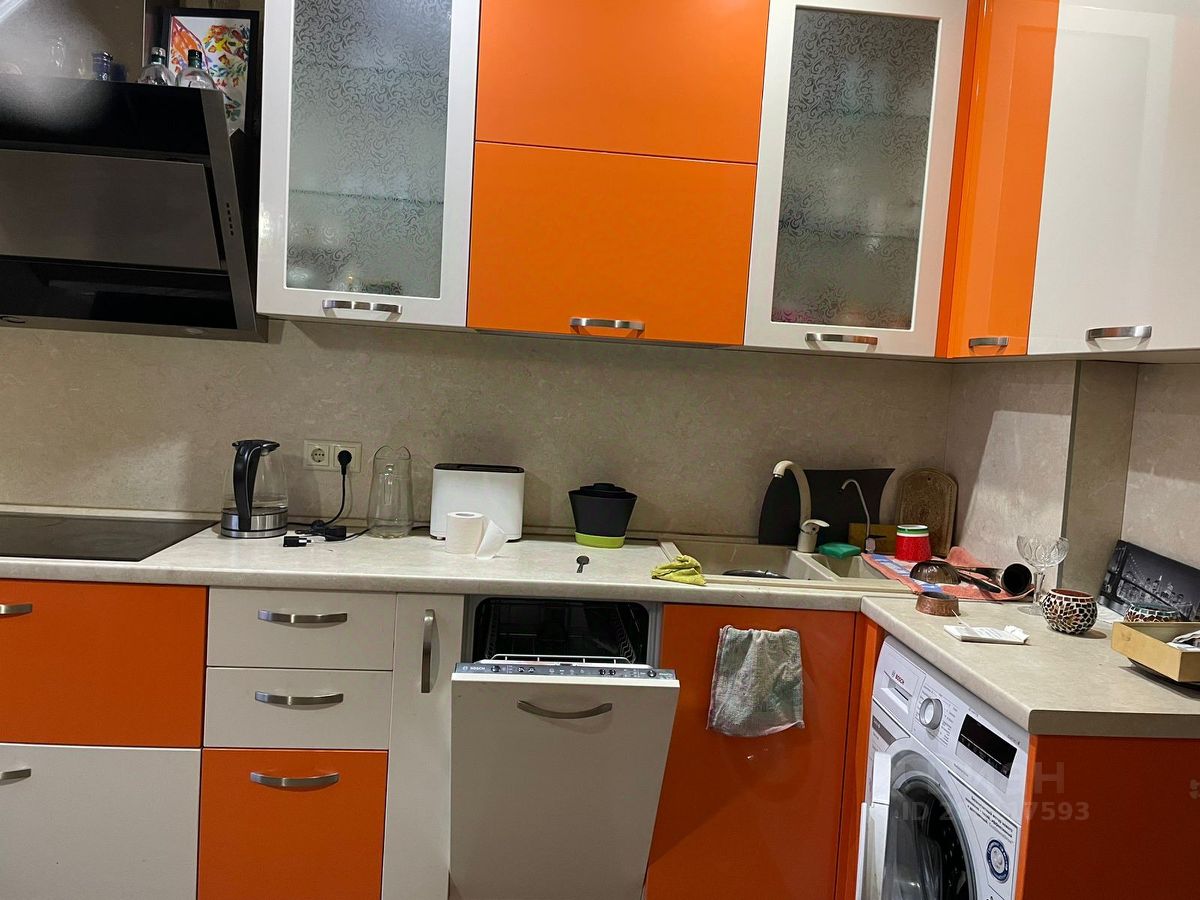 Снять трехкомнатную квартиру 80м² просп. Королева, 44К1, Санкт ...