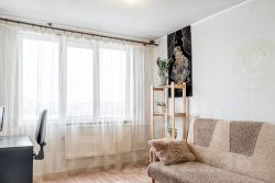 3-комн.кв., 74 м², этаж 9