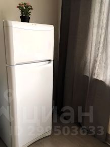 2-комн.кв., 52 м², этаж 4