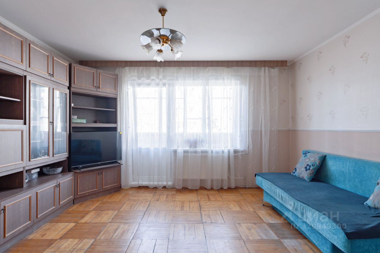 3-комн. кв., р-н Красногвардейский, Санкт-Петербург