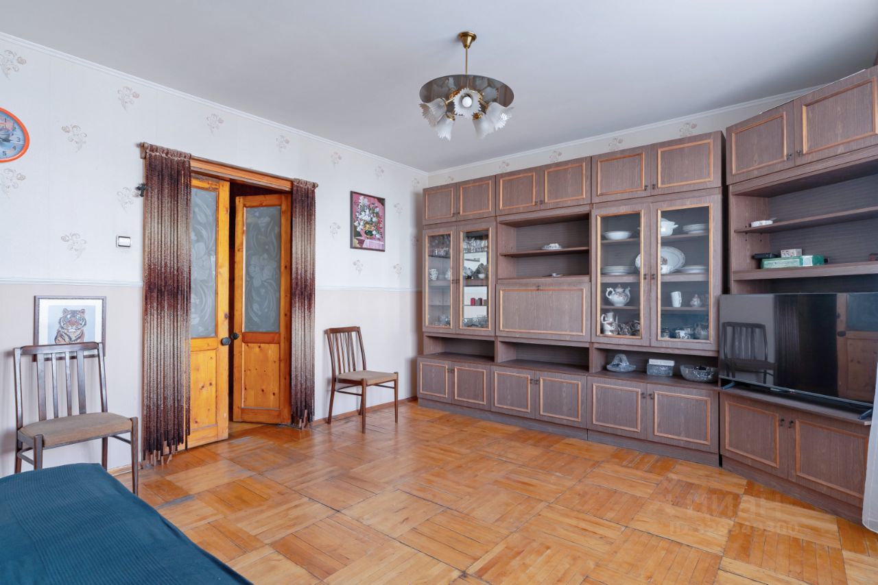 3-комн. кв., р-н Красногвардейский