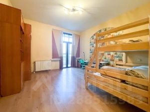 3-комн.кв., 123 м², этаж 2