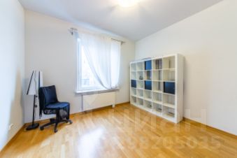 3-комн.кв., 95 м², этаж 9