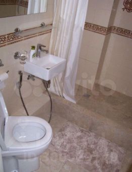 2-комн.кв., 82 м², этаж 3