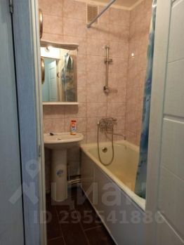 2-комн.кв., 44 м², этаж 3