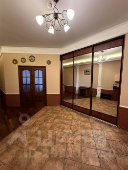 3-комн.кв., 134 м², этаж 4