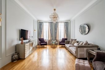 4-комн.кв., 120 м², этаж 4