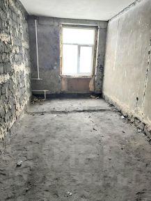 3-комн.кв., 70 м², этаж 1