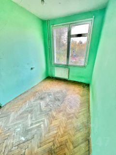 4-комн.кв., 49 м², этаж 4