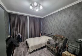 4-комн.кв., 106 м², этаж 4