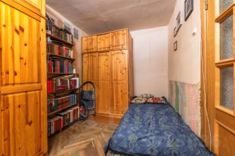 2-комн.кв., 42 м², этаж 1