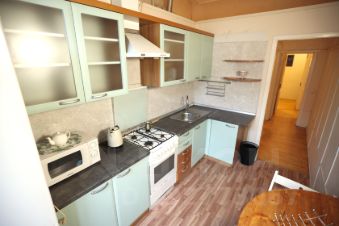 2-комн.кв., 96 м², этаж 3