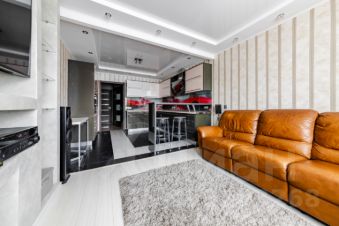 3-комн.кв., 85 м², этаж 4