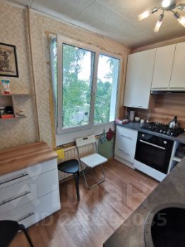 4-комн.кв., 60 м², этаж 3