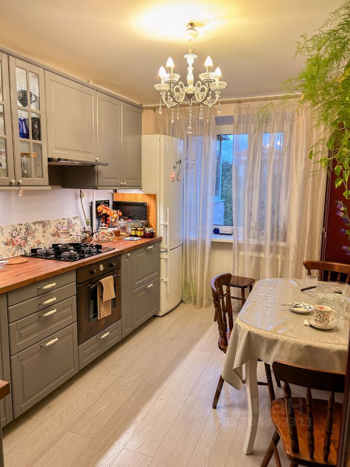 Продается3-комн.квартира,66,9м²