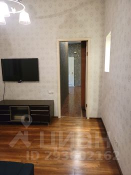 3-комн.кв., 100 м², этаж 4