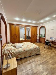 3-комн.кв., 95 м², этаж 2