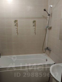 2-комн.кв., 65 м², этаж 13