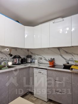 5-комн.кв., 195 м², этаж 10