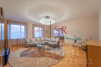 4-комн.кв., 173 м², этаж 4