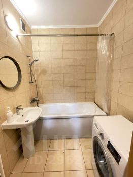 2-комн.кв., 72 м², этаж 2