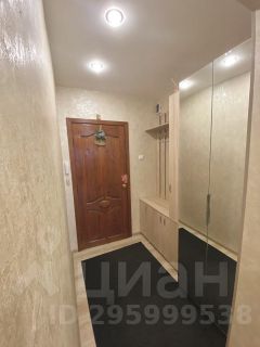 2-комн.кв., 50 м², этаж 1