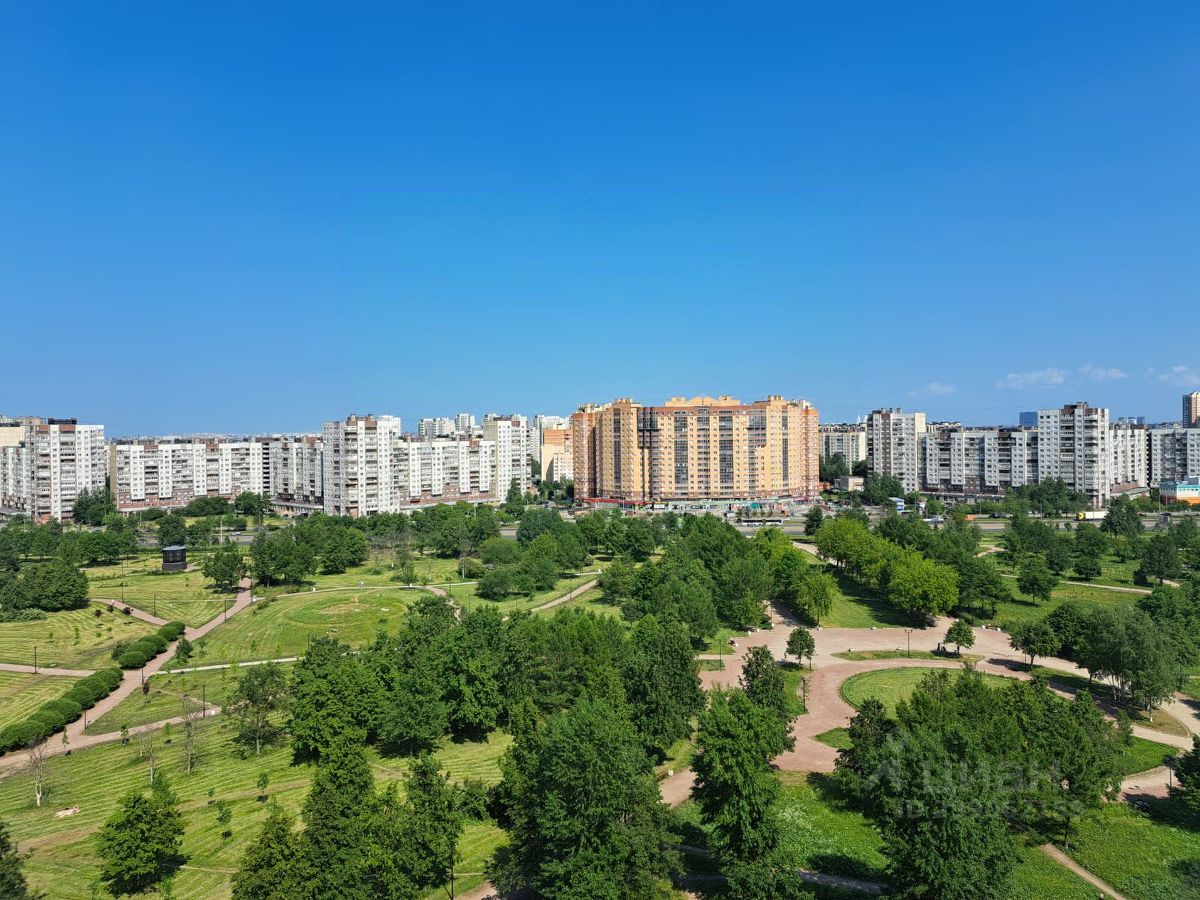 Купить квартиру в ЖК Радуга в Санкт-Петербурге от застройщика, официальный  сайт жилого комплекса Радуга, цены на квартиры, планировки. Найдено 11  объявлений.