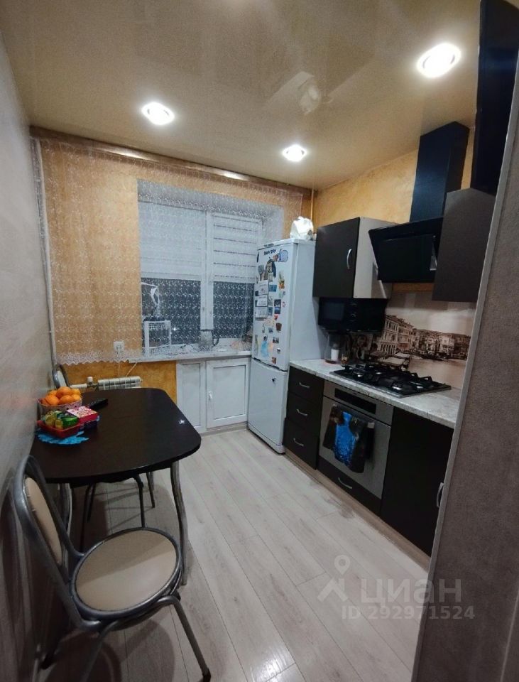 Продаю двухкомнатную квартиру 45м² ул. 1-я Прокатная, 5, Саратов ...