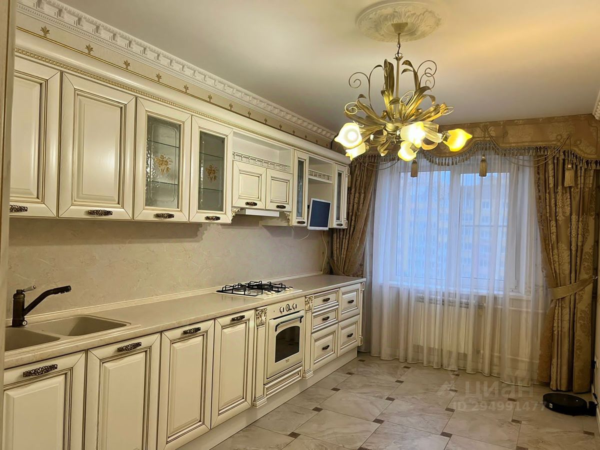 Продажа трехкомнатной квартиры 81,9м² проезд 2-й имени Блинова Ф.А., 4А,  Саратов, Саратовская область - база ЦИАН, объявление 294991477