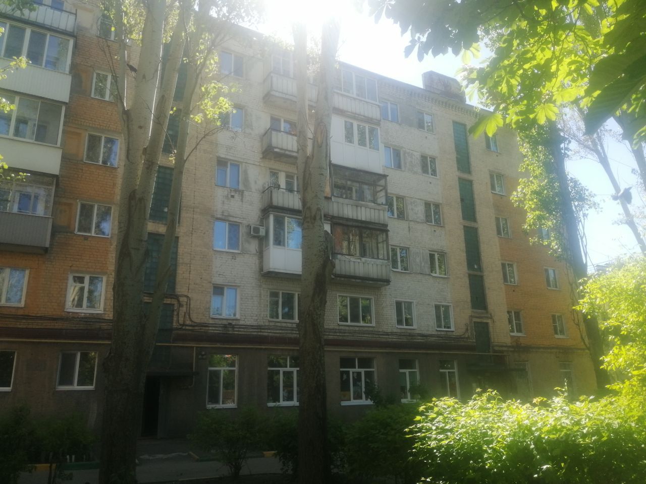 Продаю трехкомнатную квартиру 60,4м² ул. Имени Осипова, 6, Саратов,  Саратовская область - база ЦИАН, объявление 302790872