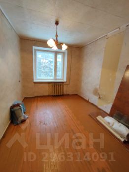 2-комн.кв., 49 м², этаж 4