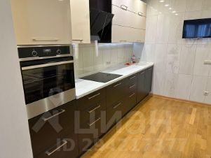 2-комн.кв., 72 м², этаж 9