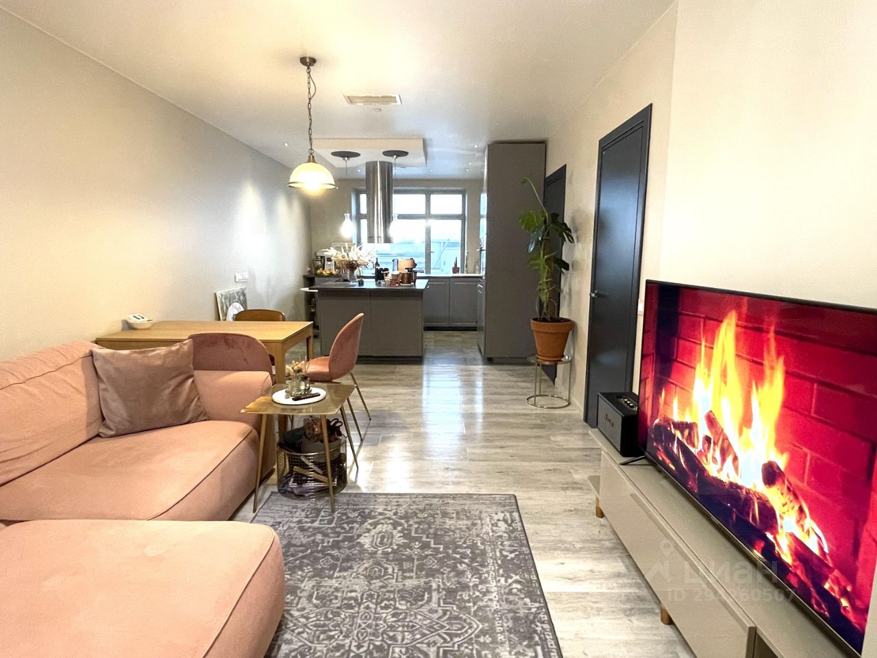 Продаю двухкомнатные апартаменты 61.5м² Борисовское ш., 1, Серпухов ...