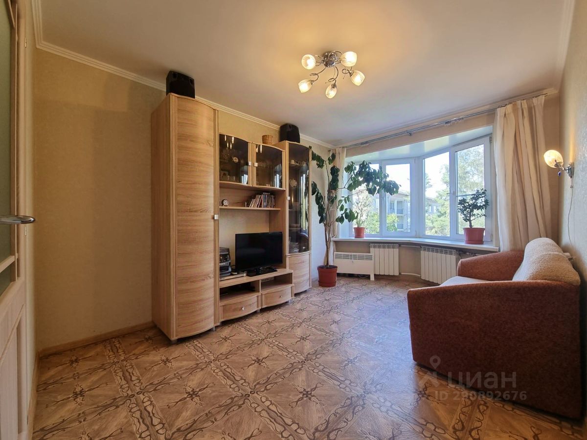 Продажа трехкомнатной квартиры 56.1м² наб. Реки Сестры, 11, Санкт ...