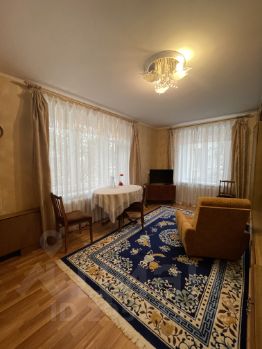 2-комн.кв., 42 м², этаж 1