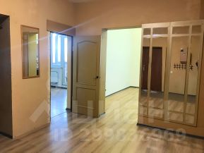 5-комн.кв., 180 м², этаж 4